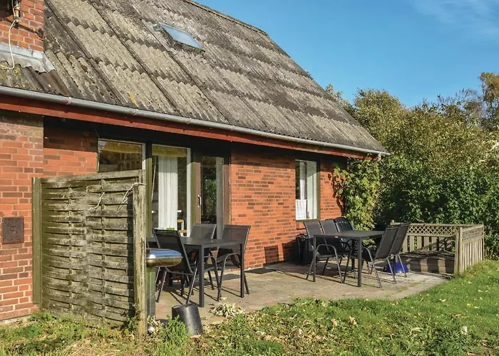 Four-bedroom In Tranekar Сasa de vacaciones Tranekær