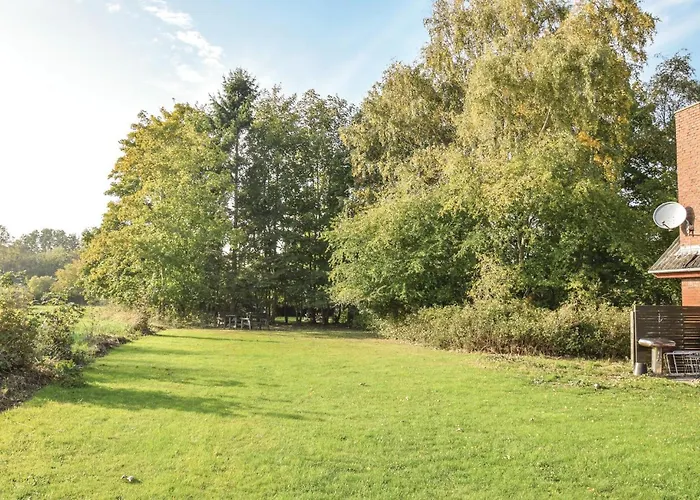 Four-bedroom In Tranekar Сasa de vacaciones Tranekær